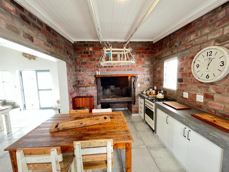 4 Bedroom Property for Sale in Dwarskersbos Western Cape